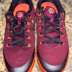 Nike Kobe 9 EM Deep Garnet Size 7 youth